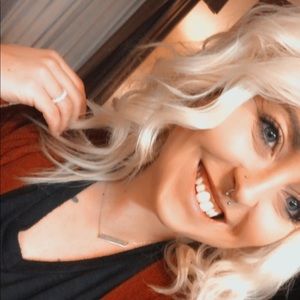 Meet your Posher, Augusta